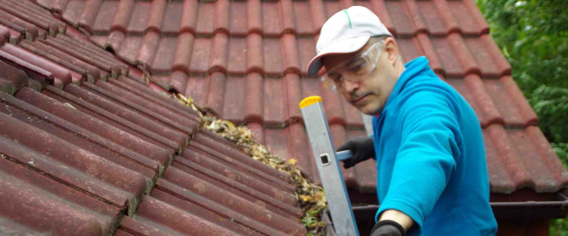 Inspecting for Damage: A Comprehensive Guide to Masonry and Roofing Services